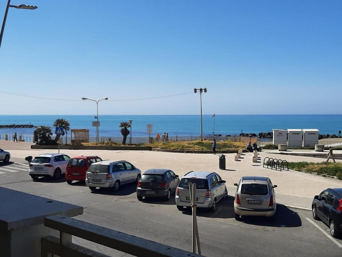 La Terrazza Sul Porto Daire Lido di Ostia Dış mekan fotoğraf